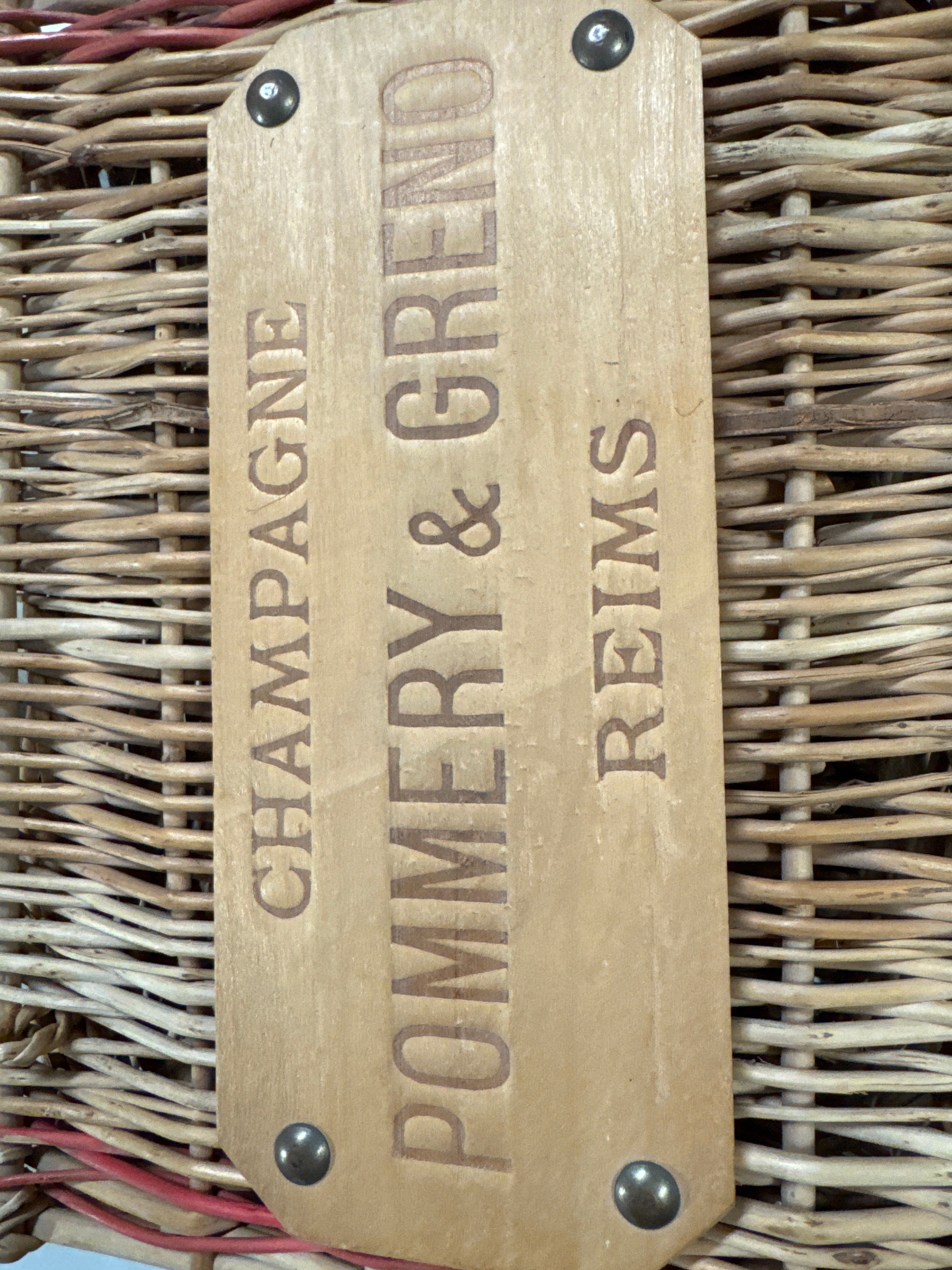 Antique wicker box rental