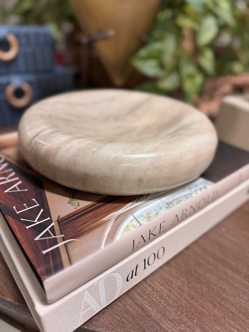 Alabaster thick low bowl rental