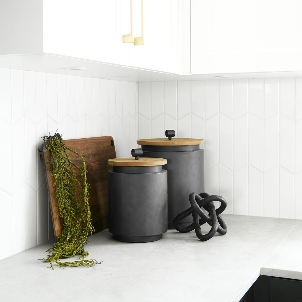 Black and wood XL canister rental set