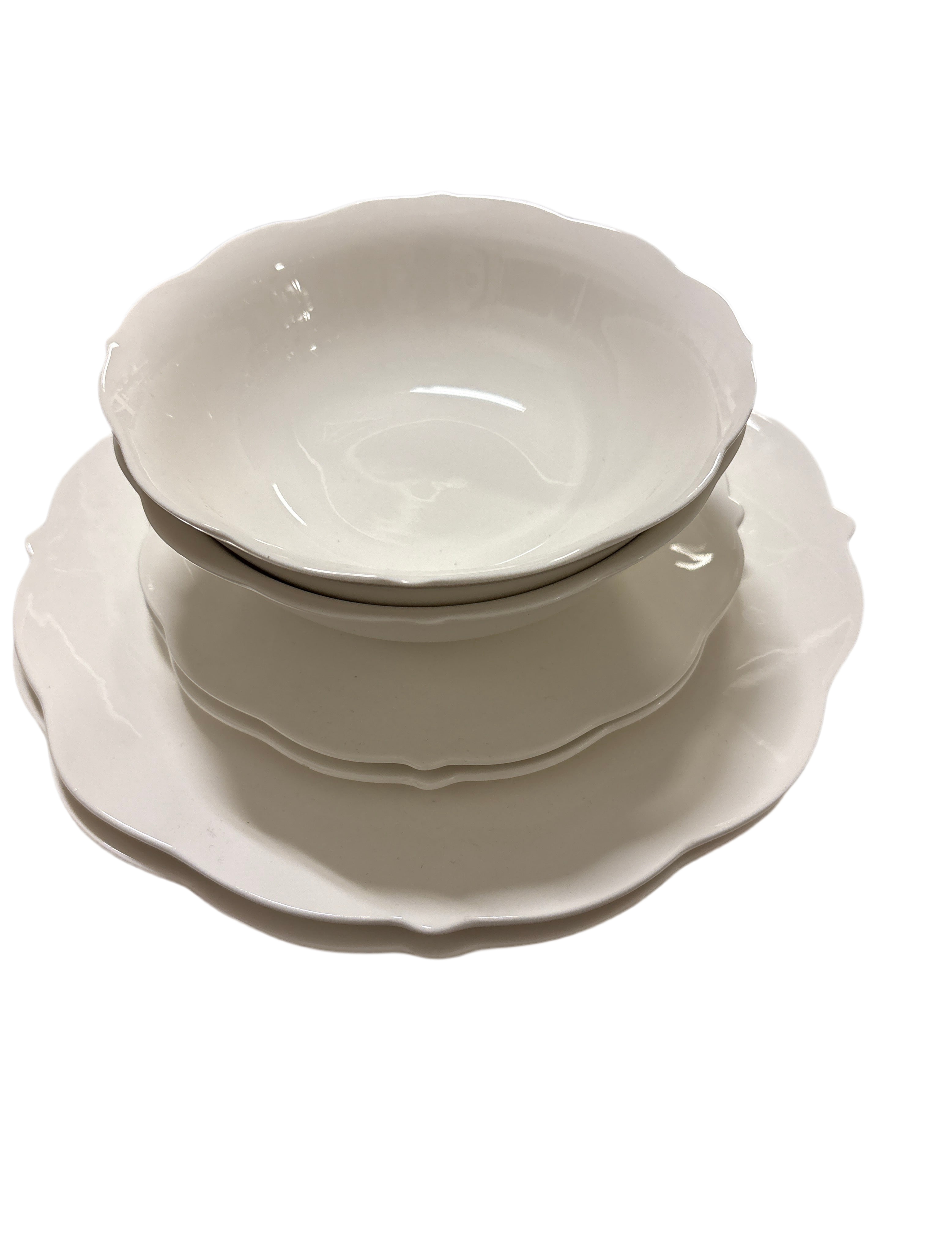 White scalloped set for two rental