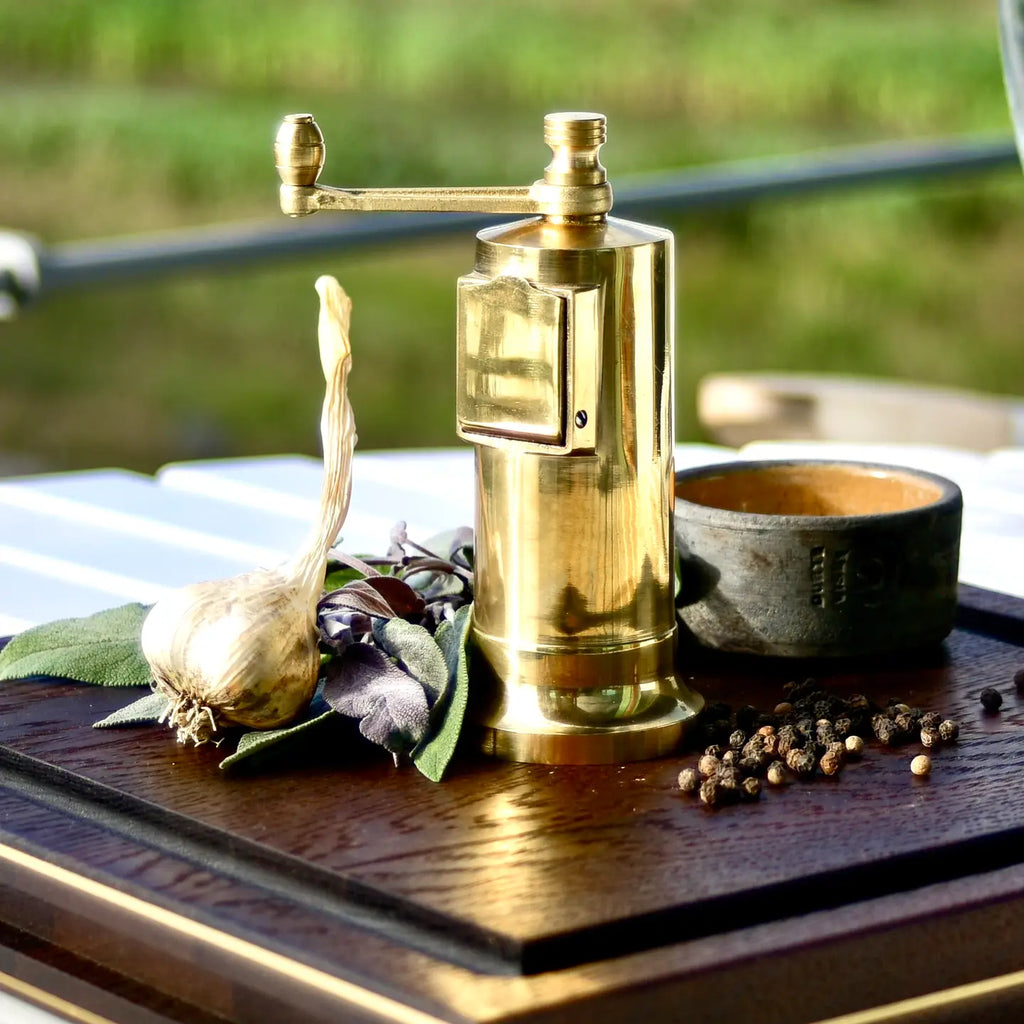 Chefs mate 5” brass pepper grinder rental