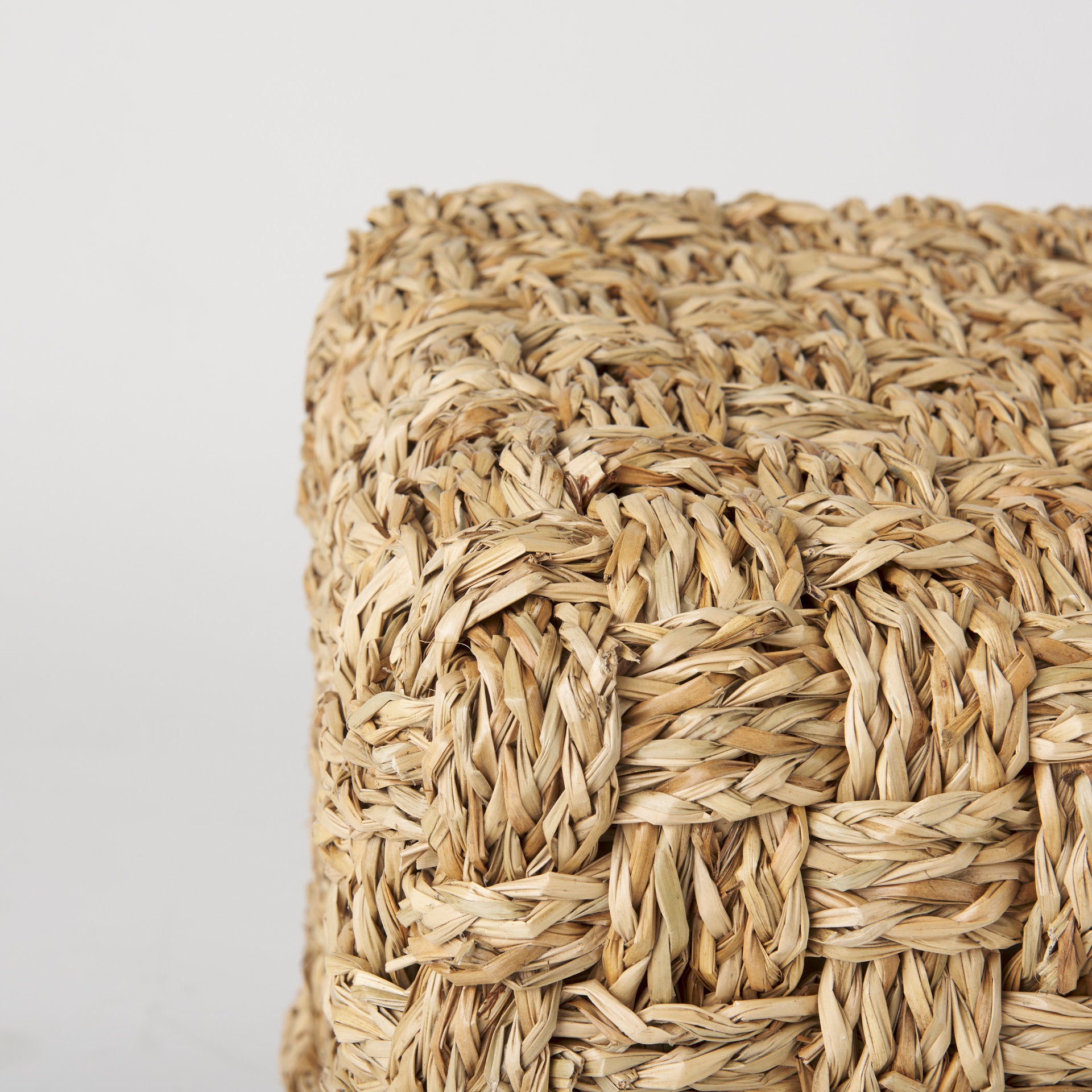 Woven rope pouf / stool rental