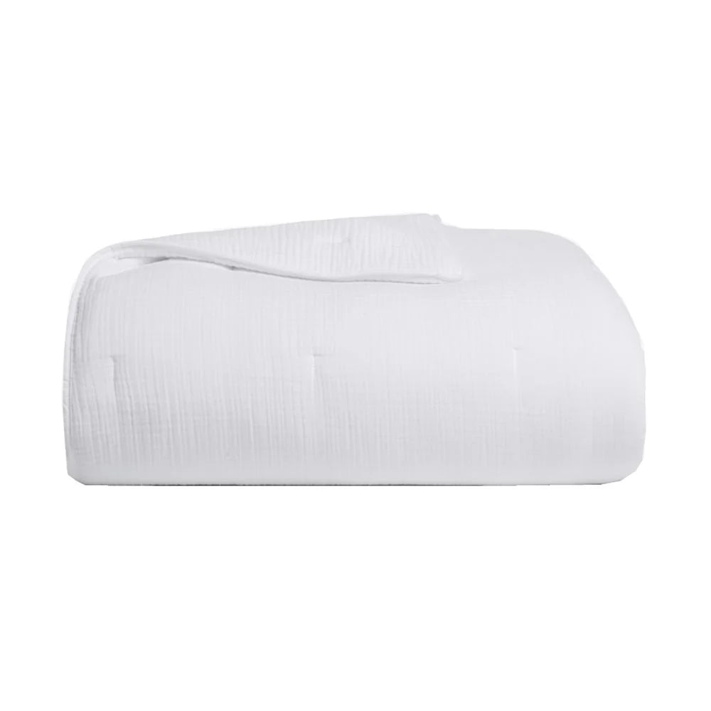White queen quilt set rental